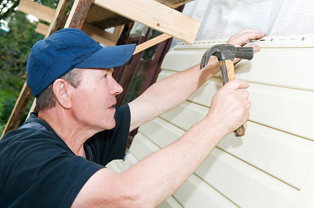 Best Siding Removal and Disposal  in Fort Bragg, CA